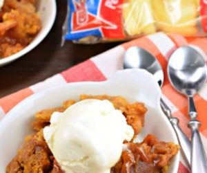 slow-cooker-apple-cake-1-600x900-575x863